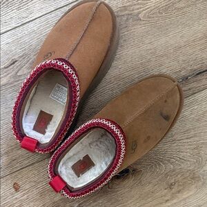 Platform UGGs Brown Slippers
